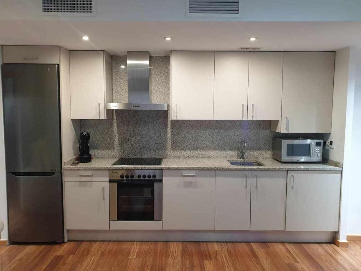 Centro Aparcamiento Gratuito Al Lado Del Pilar Apartment Zaragoza Luaran gambar