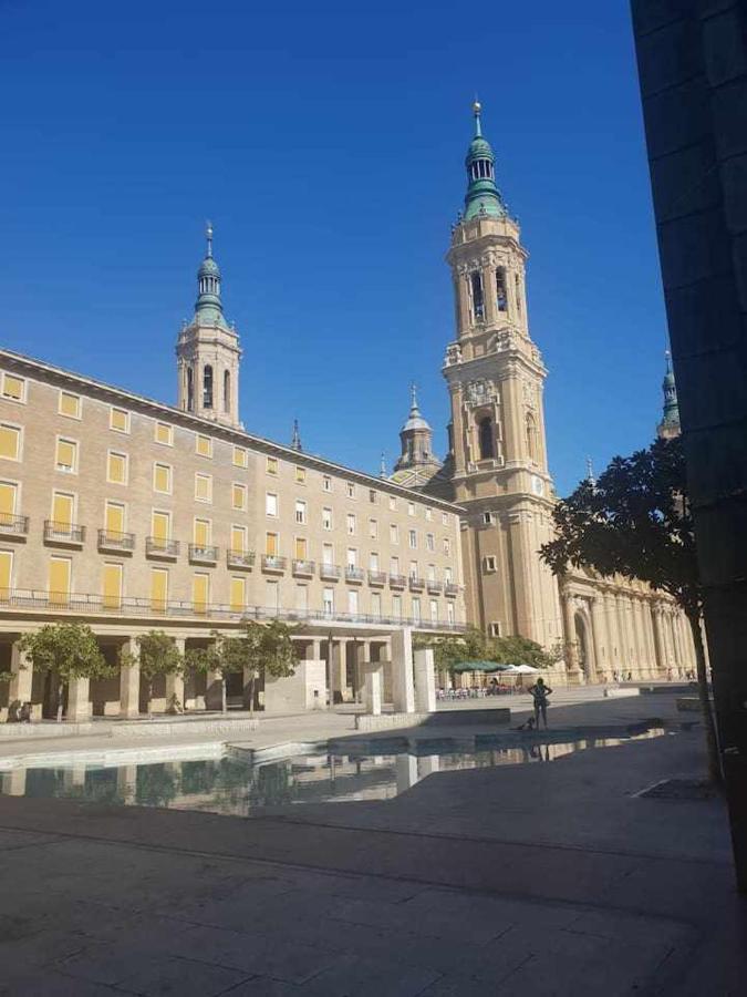 Centro Aparcamiento Gratuito Al Lado Del Pilar Apartment Zaragoza Luaran gambar