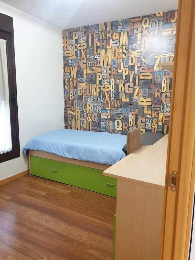 Centro Aparcamiento Gratuito Al Lado Del Pilar Apartment Zaragoza Luaran gambar